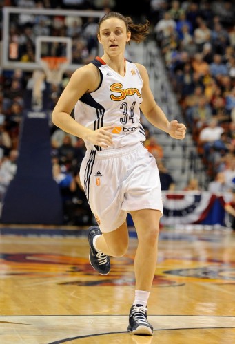 WNBA_2013_Kelly FARIS (Connecticut)_New Heaven Register