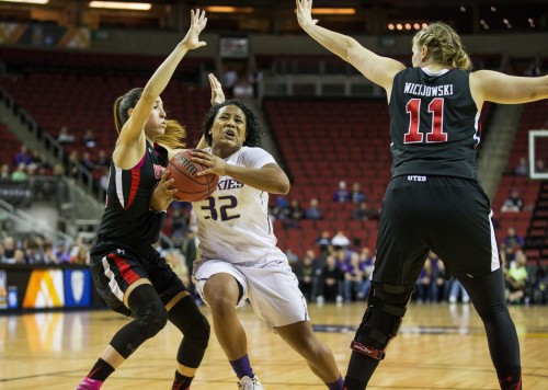 03062015-UW-women_19