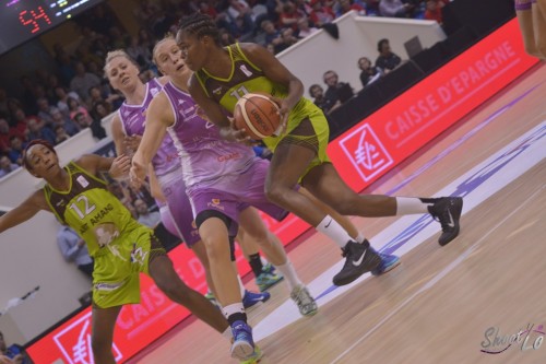 LFB_2015-2016_Fabienne CONSTANT(Hainaut Basket) 2 vs. Angers_Laury MAHE