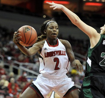 LFB : Esther MOISAN-NIAMKE arrive à Lyon