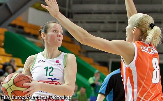 Espagne : Vita KUKTIENE signe à Gérone