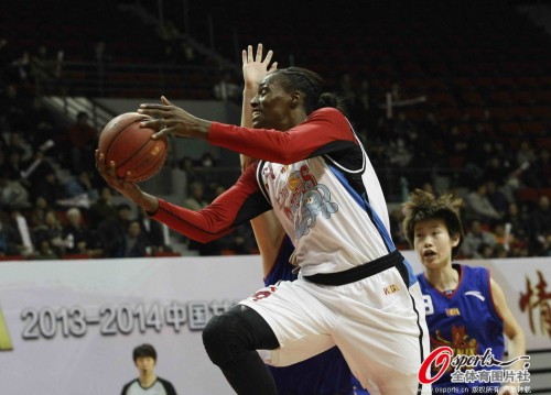 2013-2014Èü¼¾WCBA³£¹æÈüµÚ9ÂÖ£ºÉÏº£±¦É½88£º71Ê¤½­ËÕÓÀÁª