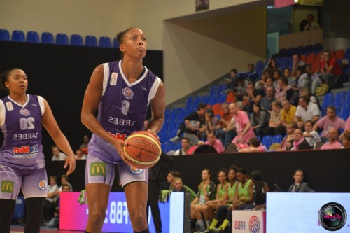 LFB_2014-2015-Kalis LOYD 2 (Tarbes) vs. Hainaut Basket_Laury MAHE
