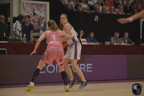 LFB_2014-2015_Aurélie FAVRE 2 (Angers) vs. Arras_Laury MAHE