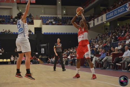 LFB_2014-2015_Laetitia KAMBA 3 (Villeneuve d'Ascq) vs. Basket Landes_Laury MAHE