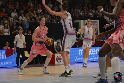 LFB_2014-2015_Michelle PLOUFFE 6 (Arras) vs. Angers_Laury MAHE