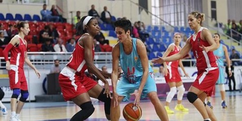 Turquie_2014-2015_Latoya SANDERS (Abdullah Gül) & Milica JOVANOVIC (Adana ASKI)_basketfaul.com