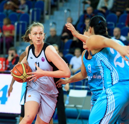 Eurocoupe_2014-2015_Emma MEESSEMAN (S. Moscou R.) vs. Mersin_Youlia FEDOSSEEVA