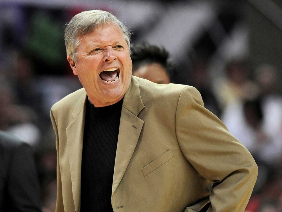 WNBA : Dan HUGHES prolonge sur le banc de San Antonio