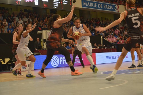 LFB_2014-2015_Naomi HALMAN (Montpellier) vs. Bourges_Laury MAHE
