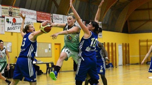 NF1 B 1415 - Mégane HERO (Ifs) - Ouest France