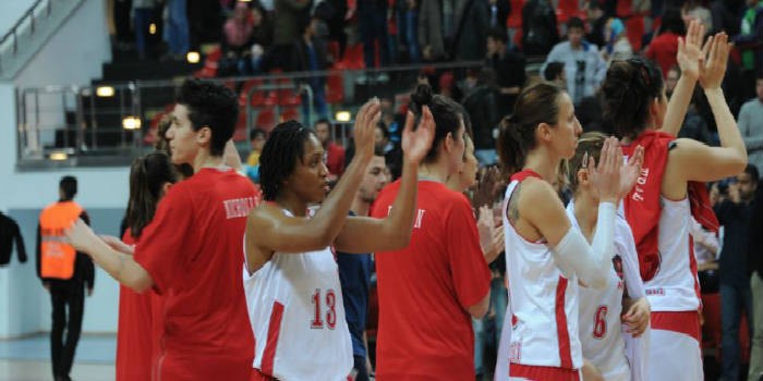 Turquie : L’Université Abdullah Gül se met (presque) dans la peau du leader