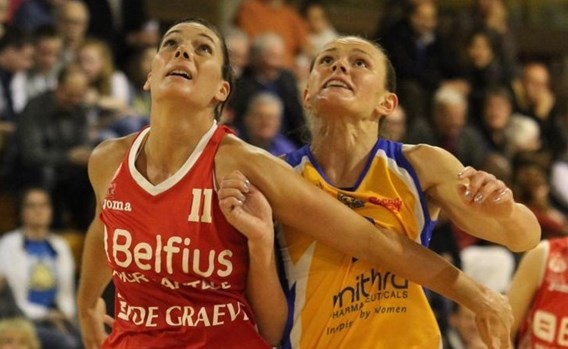 Belgique : Enceinte, Erin LAWLESS quitte Namur