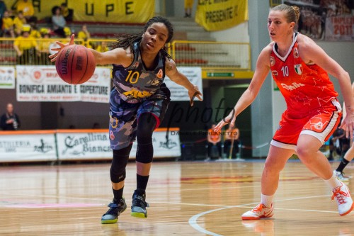 Italie_2014-2015_Jasmine BAILEY (San Martino)_Daniele FURLANETTO