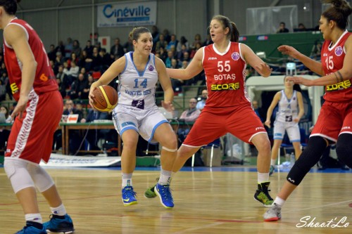 Eurocoupe_2014-2015_Aurélie BONNAN (Nantes-Rezé) vs. Botas_Laury MAHE