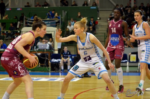 LFB_2014-2015_Maggie LUCAS (Arras) vs. Nantes-Rezé_Laury MAHE