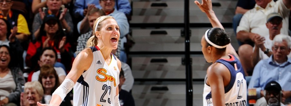 Katie DOUGLAS dit « bye-bye » à la WNBA