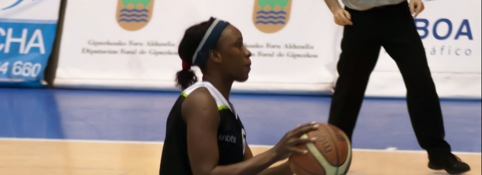 Espagne : Oumoul SARR prolonge à l&rsquo;Université du Pays Basque jusqu&rsquo;en 2017