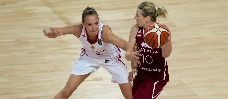 Euro 2015 : La Russie tombe, la Serbie en profite