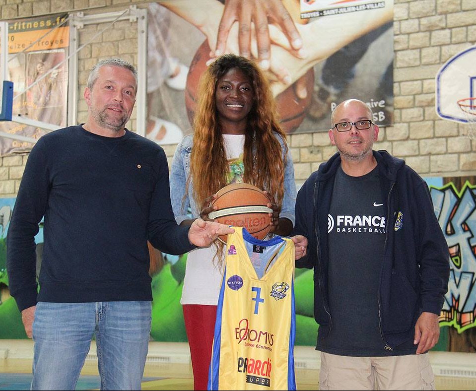 NF1 : Ramata DIAKITE à Sainte Savine, une première recrue à Voiron ?