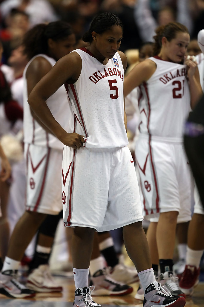 Russie : Ashley PARIS signe à Chevakata