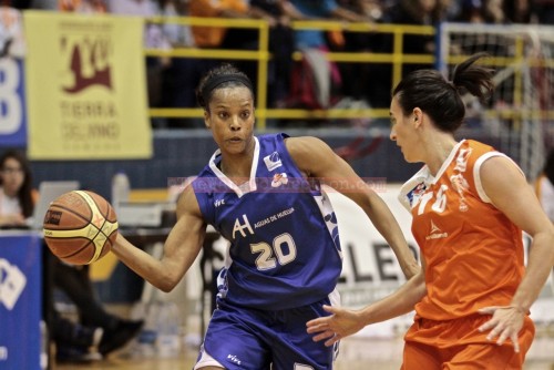 Espagne_2014-2015_Aja PARHAM (Conquero)_thewangconnection.com