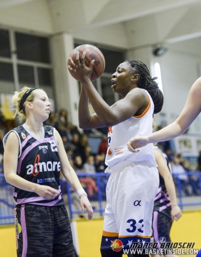 Italie_2014-2015_Madalene MITONGU NTUMBA (Turin)_Marco BRIOSCHI