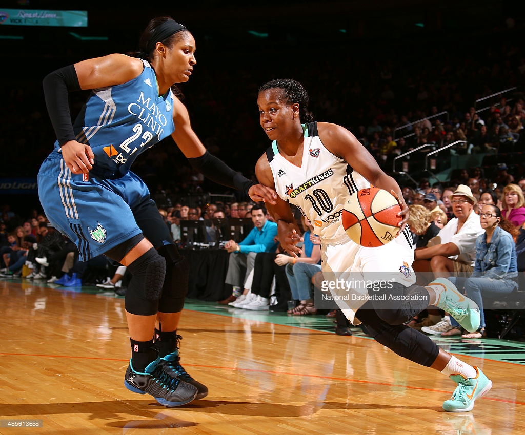 NEW YORK, NY - AUGUST 28: Epiphanny Prince #10 of the New York Liberty drives against Maya Moore #23 of the Minnesota Lynx on August 28, 2015 at Madison Square Garden, New York City , New York. NOTE TO USER: User expressly acknowledges and agrees that, by downloading and or using this Photograph, user is consenting to the terms and conditions of the Getty Images License Agreement. Mandatory Copyright Notice: Copyright 2015 NBAE (Photo by Nathaniel S. Butler/NBAE via Getty Images)