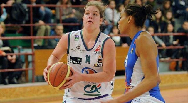 Australie : Carly BOAG signe à Sydney