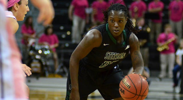 Espagne : Shanasa SANDERS à Gernika