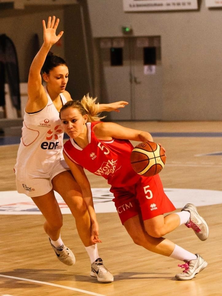 NF1 : Charline SERVAGE rempile à La Tronche, Kariata DIABY reste à Voiron