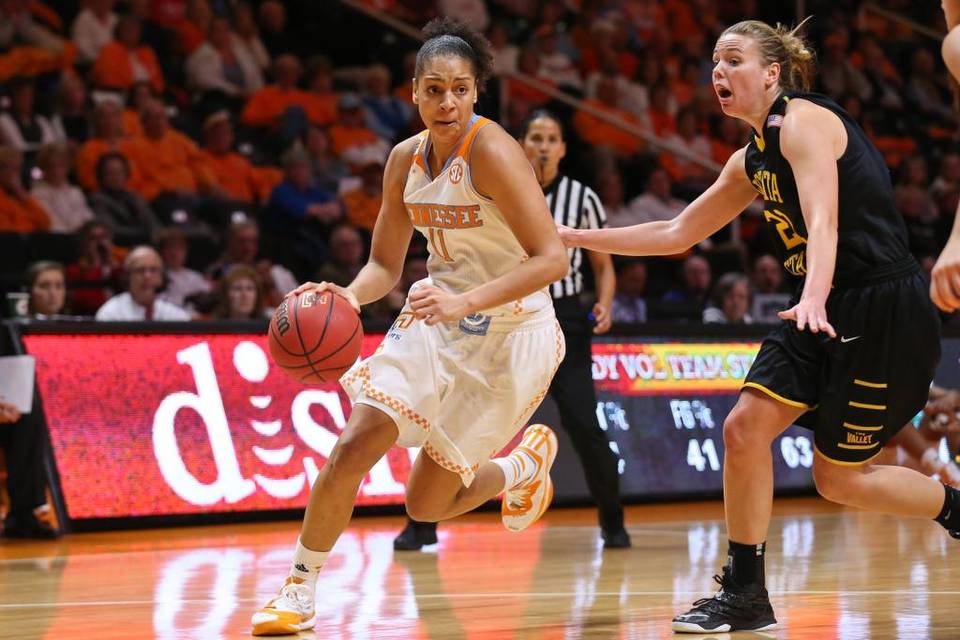 Italie : Cierra BURDICK dernière recrue de Naples