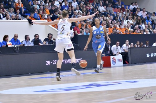 LFB_2015-2016_Carmen GUZMAN (Basket Landes) 2 vs. Charleville-Mézières_Laury MAHE