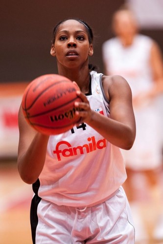 Italie_2015-2016_Ashley WALKER (Schio)_Famila Basket Schio