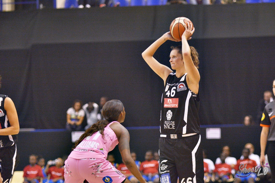 LFB : Romy BÄR rempile à Nice