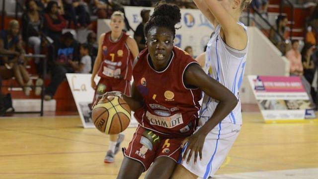 NF1 Poule B: Rezé seul en tête.