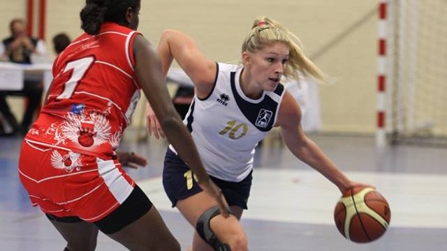NF1 Poule A: La Tronche, dauphin des Roannaises.