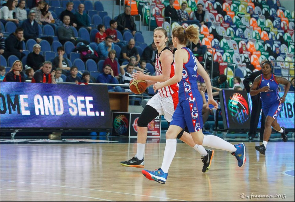 Russie : Ekaterinbourg retrouve son fauteuil, le Spartak Moscou poursuit sa route