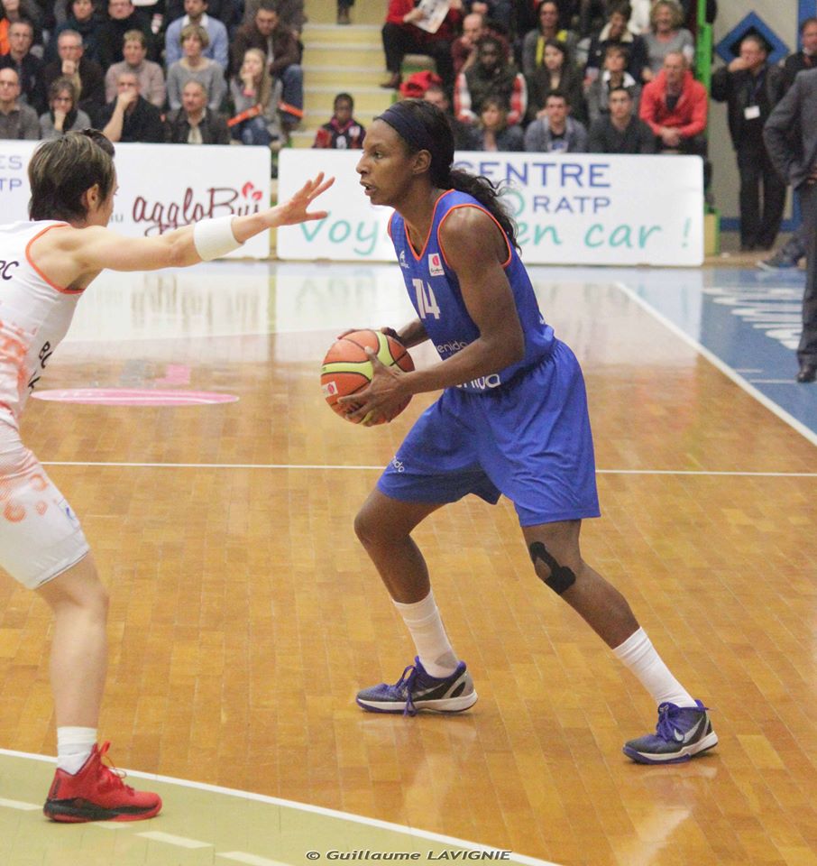 LFB : Eshaya MURPHY en renfort à Bourges