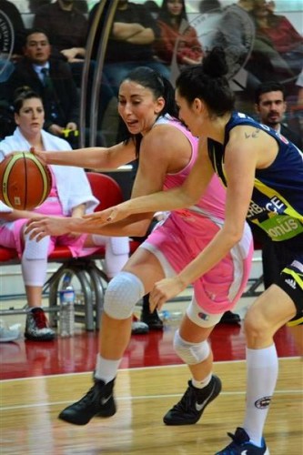 Turquie_2015-2016_Zoi DIMITRAKOU (U. Abdullah Gül) vs. Fenerbahçe_U. Abdullah Gül