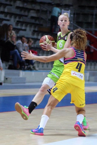 LFB_2015-2016_Claire STIEVENARD (Hainaut Basket) @Calais_Alain CUGIER