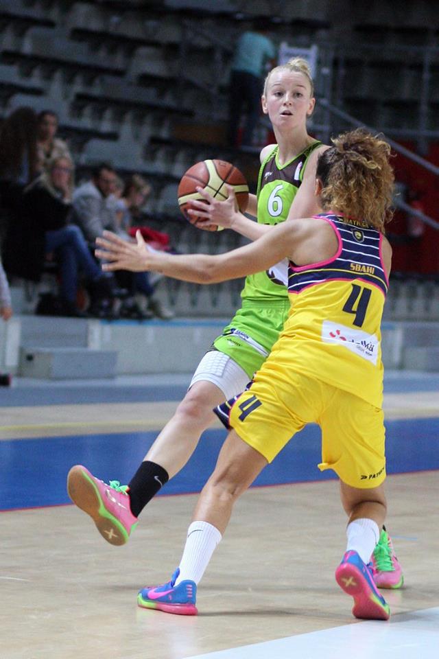 LFB : Claire STIEVENARD reste au Hainaut