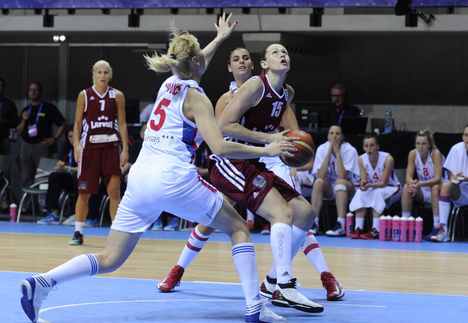 Ligue 2 : Aija BRUMERMANE signe à Dunkerque