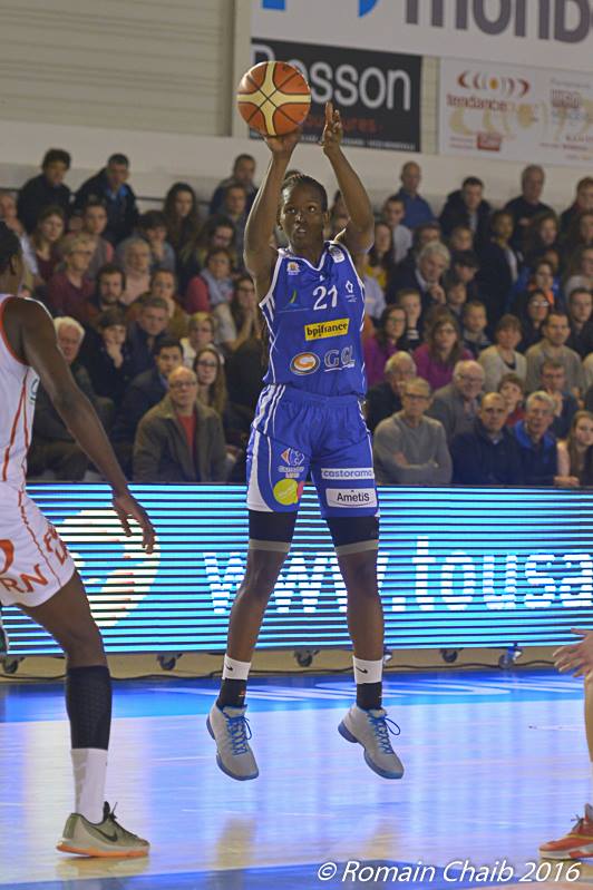 LFB : Mame-Marie SY-DIOP et Valériane AYAYI officiellement à Villeneuve d’Ascq