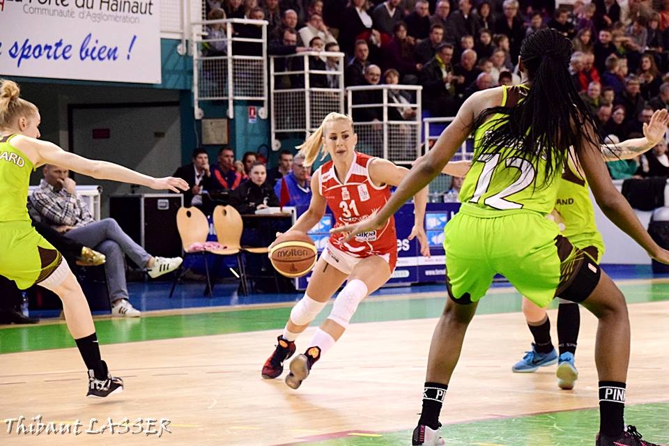 Turquie : Jamierra FAULKNER à Mersin B. K., Milica DABOVIC vers Galatasaray