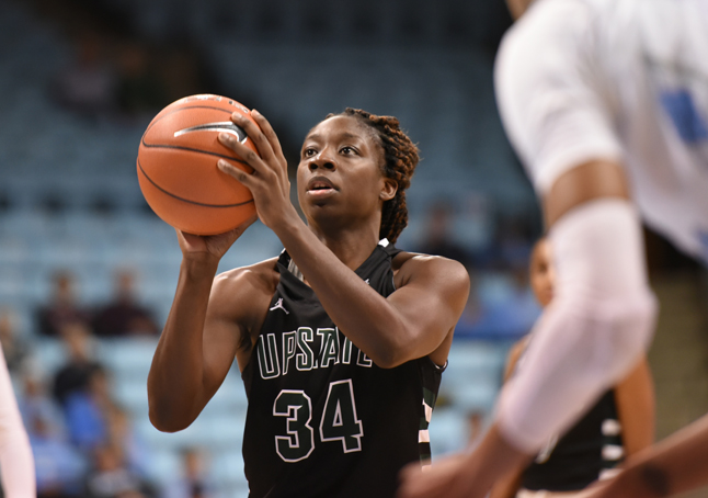 TQO : Brittany STARLING naturalisée Camerounaise