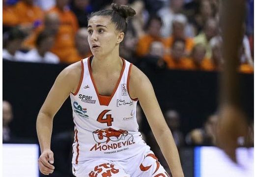 NF1 : Lea PELLERIN signe à Charnay