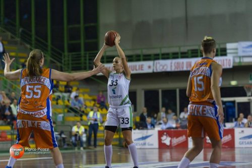 italie_alice-richter-broni-vs-naples_marco-picozzi