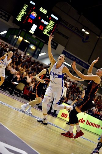 lfb_2016-2017_elodie-godin-montpellier-vs-bourges-4-match-des-champions_laury-mahe