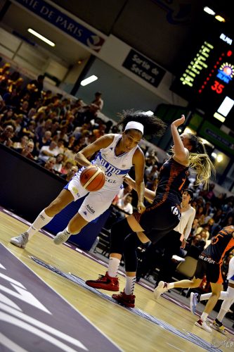 lfb_2016-2017_naomi-halmann-montpellier-vs-bourges-match-des-champions_laury-mahe